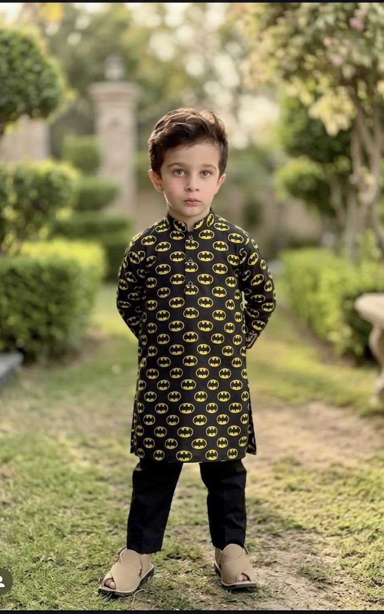 Azadi-Festive-Funky Digital Lawn- Hamayl Designer hub